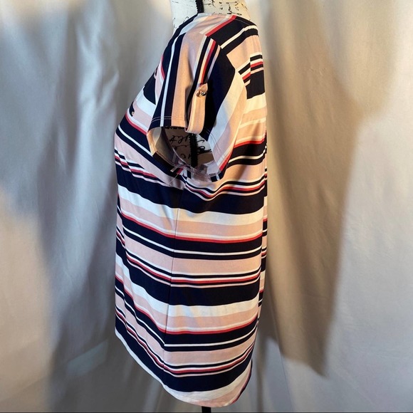 Roz & Ali Woman's Scooped Neck Half Zip Shirt Sleeve Striped Blouse Sz M - Picture 2 of 9